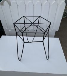 Chân đế cao chữ V sắt kê chậu hoa, cây cảnh